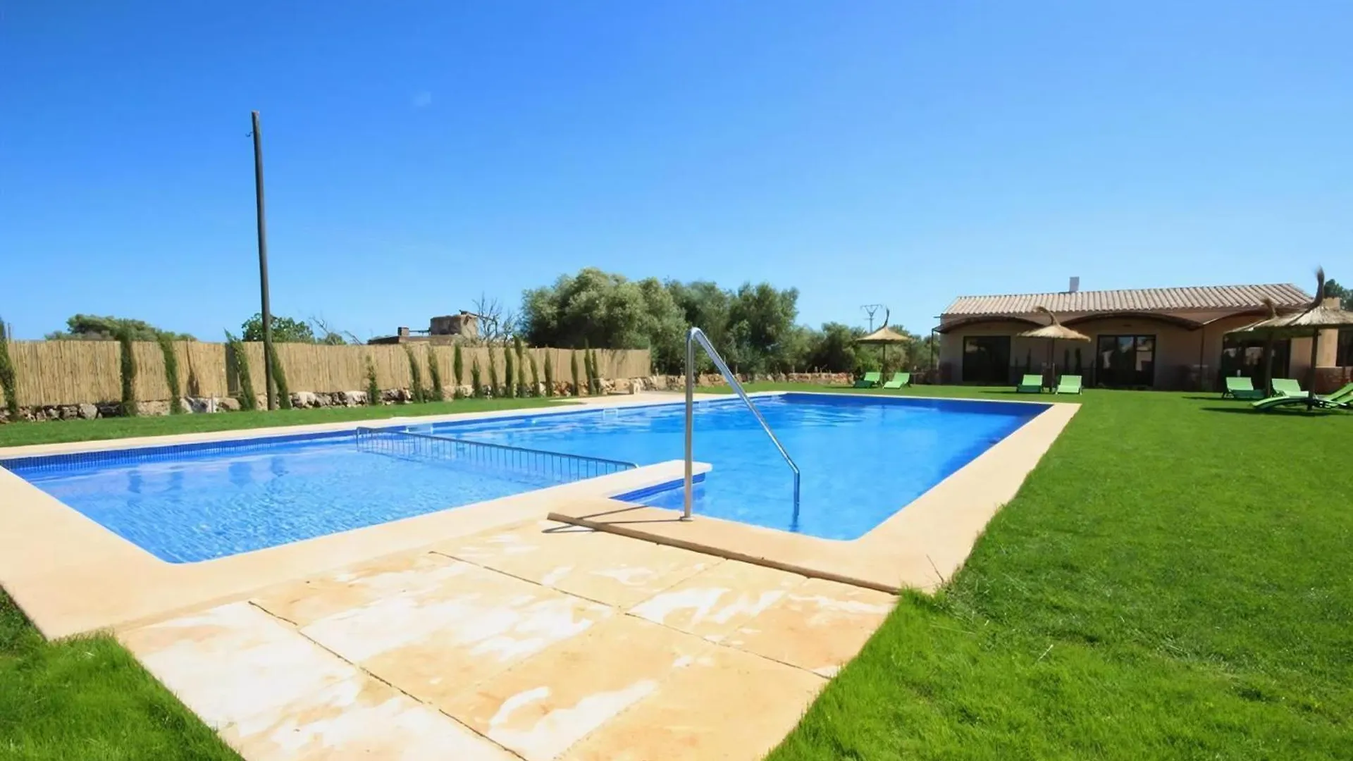 Ferienwohnung In Campos Mit Grill Und Garten 스페인